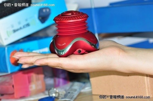 为世界杯冠军呐喊 声湃思C1售价仅158元