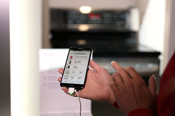 CES观后感:消费电子智能化加快 手机难承载