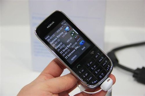 直击MWC2012展会 诺基亚203手机实拍图