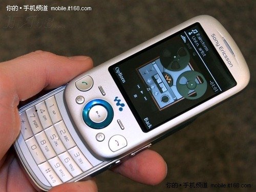 无损音质感受 索尼爱立信W20仅售价740