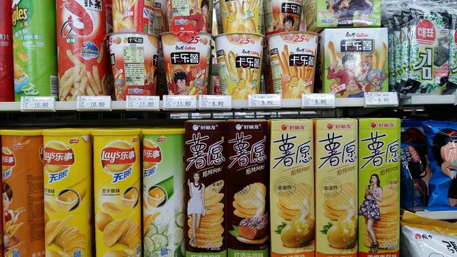 三星GALAXY A5评测 抗衡国产手机仍欠火候 http://img1.gtimg.com/digi/pics/hv1/174/245/1766/114896799.jpg