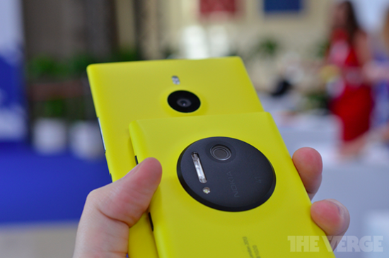 诺基亚Lumia 1520试用：像是一台小平板