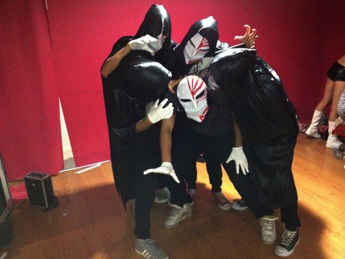 昆仑cj展台精彩节目首曝 僵尸啃脸登上舞台