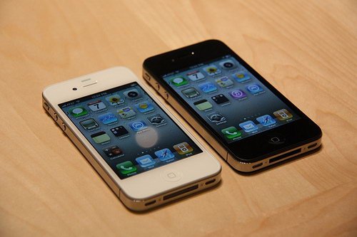 果iphone  4黑白两色真机,再一次来欣赏这款苹果第四代iphone手机的