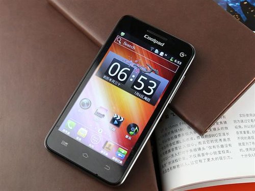 小巧机身支持TD网络 酷派8150D美图赏