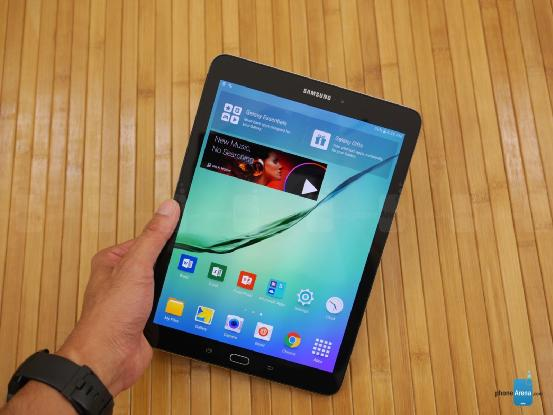 9.7英寸Galaxy Tab S2平板上手开箱