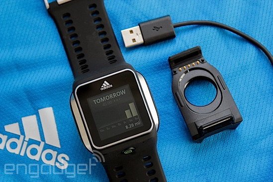 阿迪达斯miCoach Smart Run运动手表试用