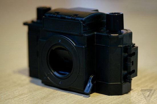 200块钱的DIY单反相机面世 组装有难度