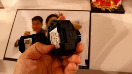 索尼手机镜头试用：操作新颖但价格不菲