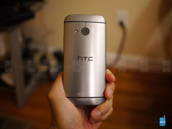 HTC One mini 2上手：单镜头硬件缩水