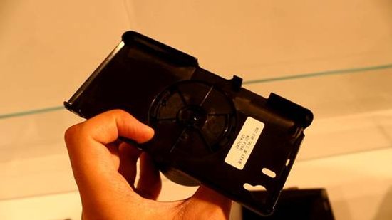 索尼手机镜头试用：操作新颖但价格不菲