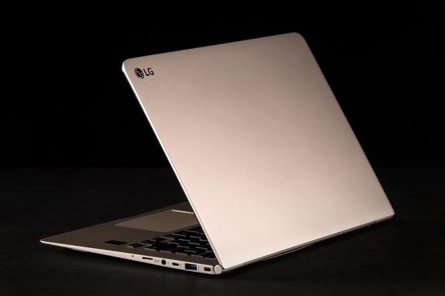LG Gram超极本评测 14英寸体重不到1Kg