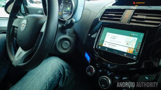 谷歌公布Android Auto车载系统更多界面详情