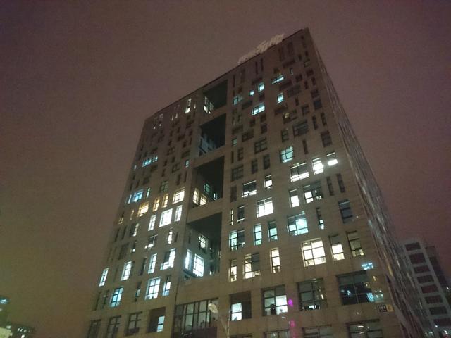 索尼Z5\/苹果6s拍照对比:IMX300仍需优化