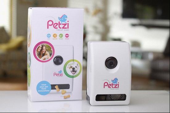 Petzi：可以弹出零食的宠物监控摄像头