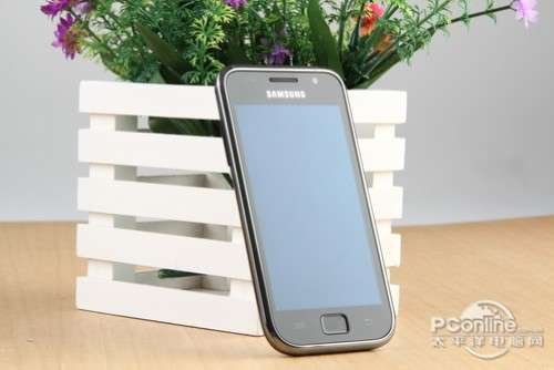 欲与G11试比高 三星I9001 更有魅惑白