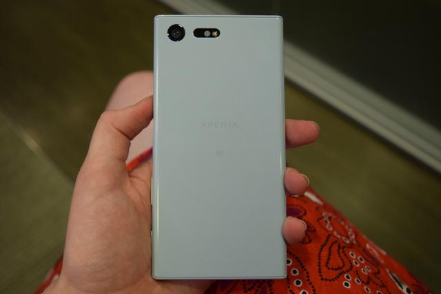 索尼Xperia X Compact上手 几乎是缩小版旗舰