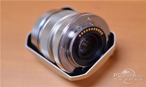 最骚M43镜头 奥巴M.ZD 12mm降至5K6