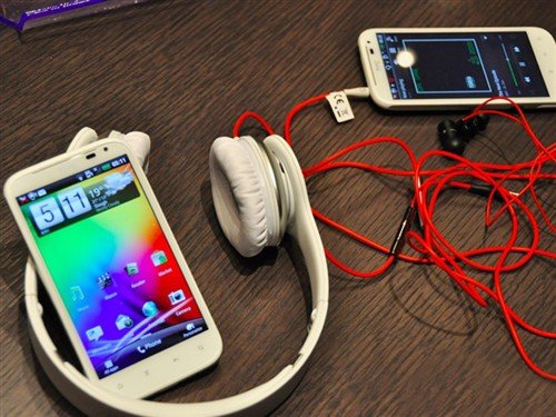 一周手机降价榜 港行iPhone4S再创新低