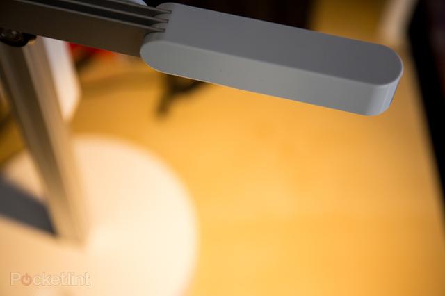 戴森CSYS台灯试玩 37年超长寿命如何而来？