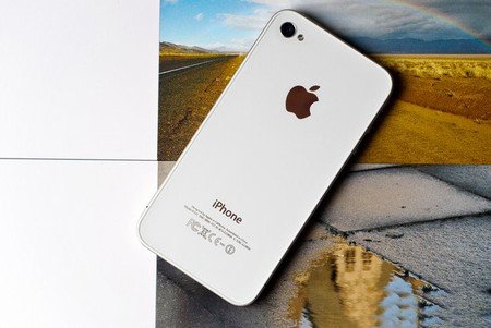 品质过硬设计优雅 苹果iPhone 4热卖