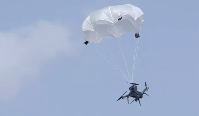 Solo无人机增全新功能：降落伞+360度摄像头