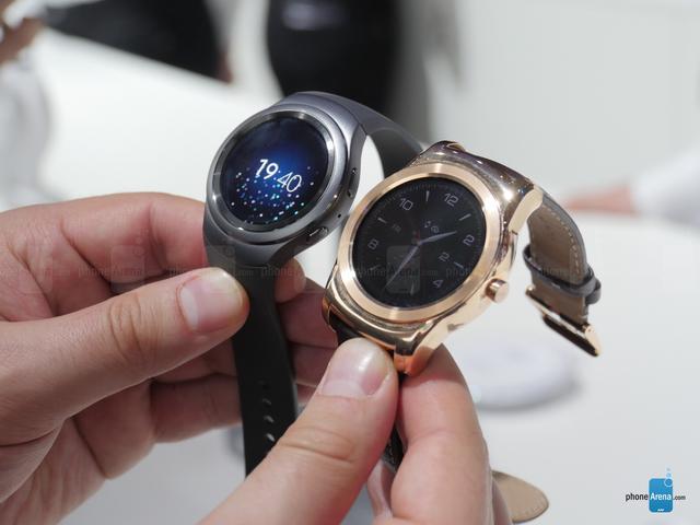 三星Gear S2 vs LG Watch Urbane 各有千秋