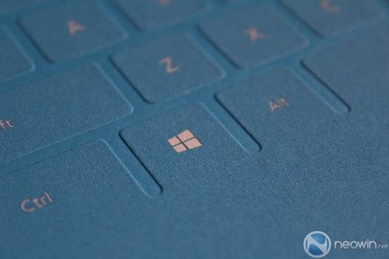 Surface Pro 2键盘配件内置电池 号称全天续航