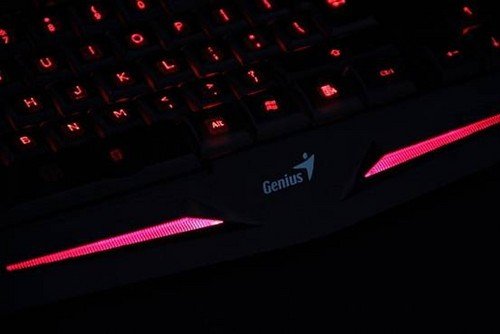 闪耀光荣与梦想 精灵雷神背光键盘图赏