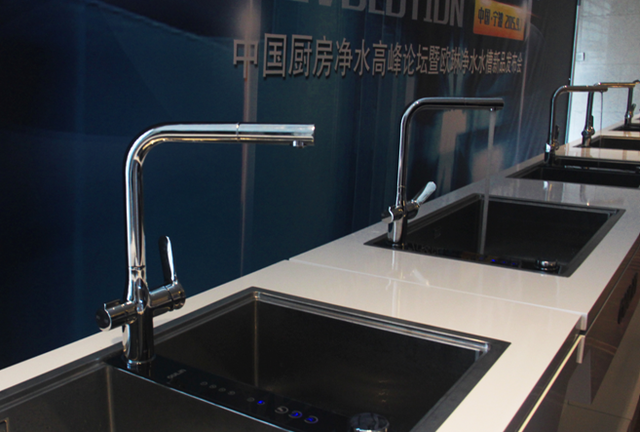 欧琳发布智能水槽 内嵌净水设备无需单独安装_数码_腾讯网