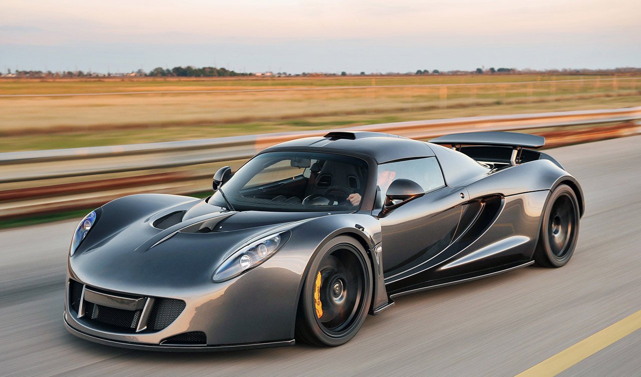 目前世界上跑得最快的豪车hennessey venom gt