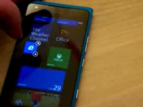2013年初升级 诺基亚lumia900演示wp7.8_数码