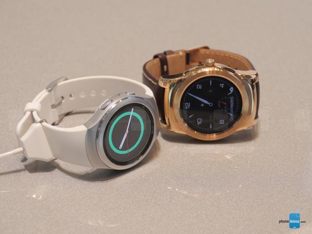 三星Gear S2 vs LG Watch Urbane 各有千秋