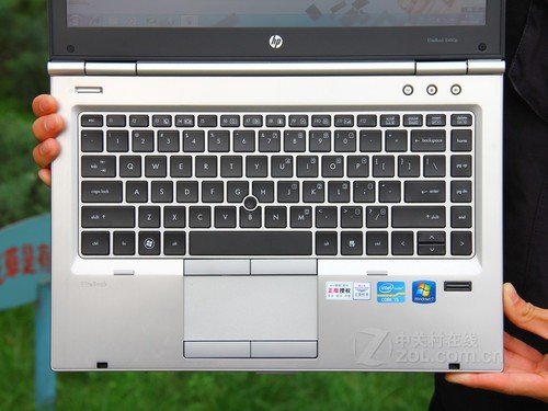 滚动新闻 正文    惠普elitebook 8470p笔记本采用14英寸led背光防眩