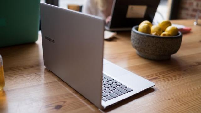  三星Notebook 9上手：屏幕接近完美 电池续航时间短