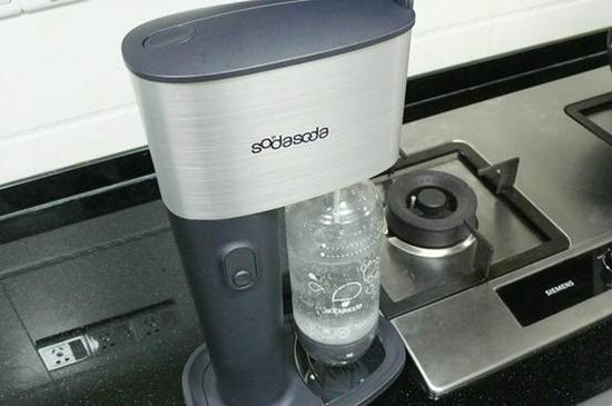 Sodasoda气泡水机详解:无需电力易上手_数码_腾讯网