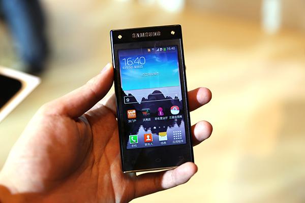 三星高端手机大器III发布 售价18888元