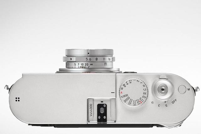 徕卡发布复刻版28mm f/5.6镜头 遮光罩被保留
