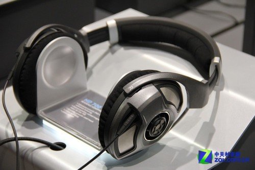 森海塞尔CES发布HD700 售价1000美元