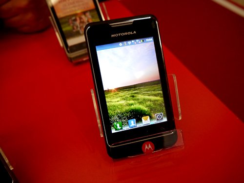 超高性价比智能3G 摩托罗拉发布XT390手机