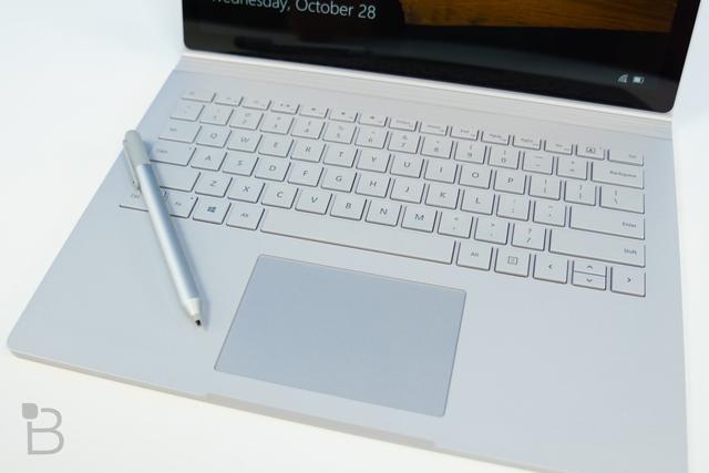 微软出了更便宜的Surface Book 因为没独显