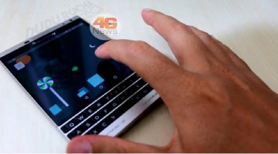 传黑莓计划生产Android版Passport 明年第二季度发售