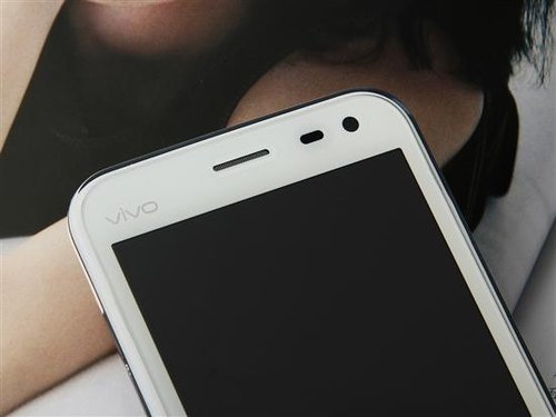 纯白少女机 步步高vivo S9开箱看美图