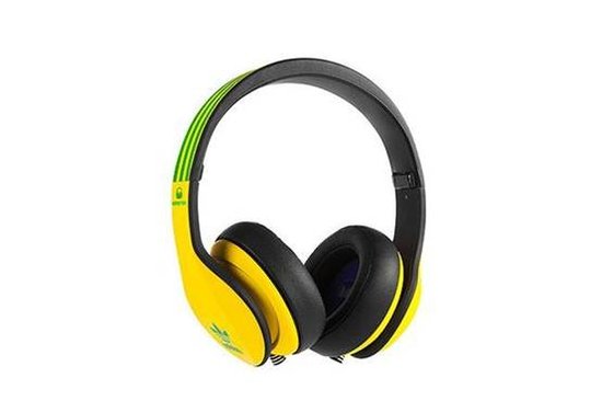 阿迪達斯聯手魔聲推出世界杯球隊限量耳機