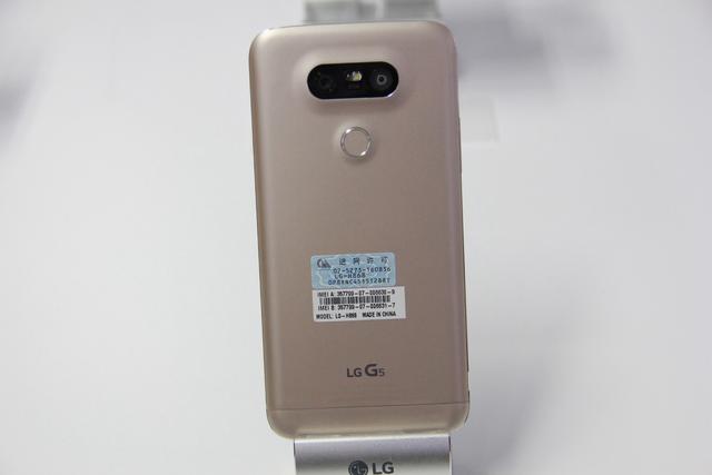 �ɲ�ж�°͵Ĺ���LG G5���� �ۼ�4888Ԫ