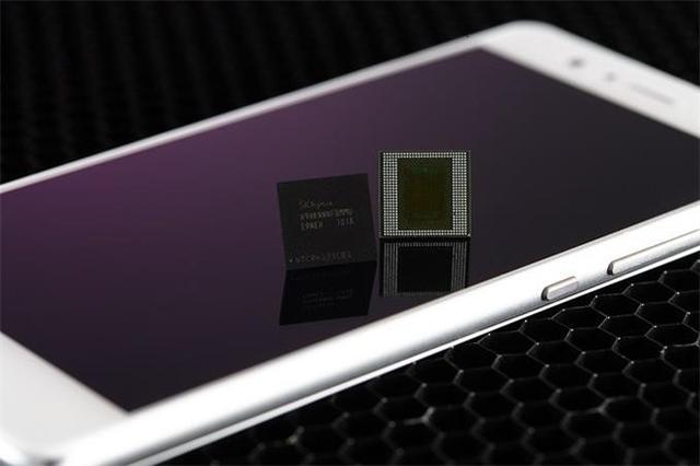三星S8将配高密度8GB RAM 性能伴随功耗提升