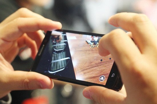 摩托罗拉Droid Ultra：一款超级平庸的手机