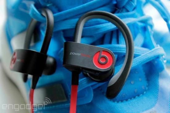 Beats全新無線入耳式耳掛Powerbeats2上手