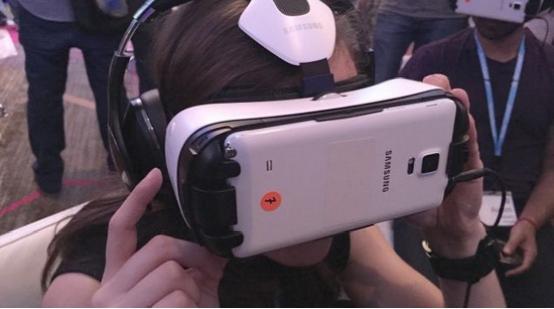 三星携手Oculus Rift 露虚拟现实野心