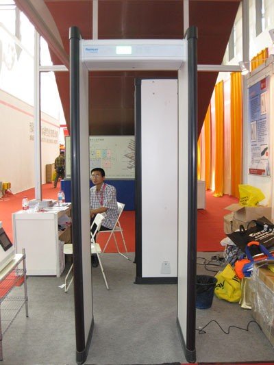 苹果为何只用RAPISCAN金属探测安检门